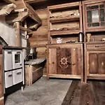 לינה וארוחת בוקר La Maison De Grand Maman